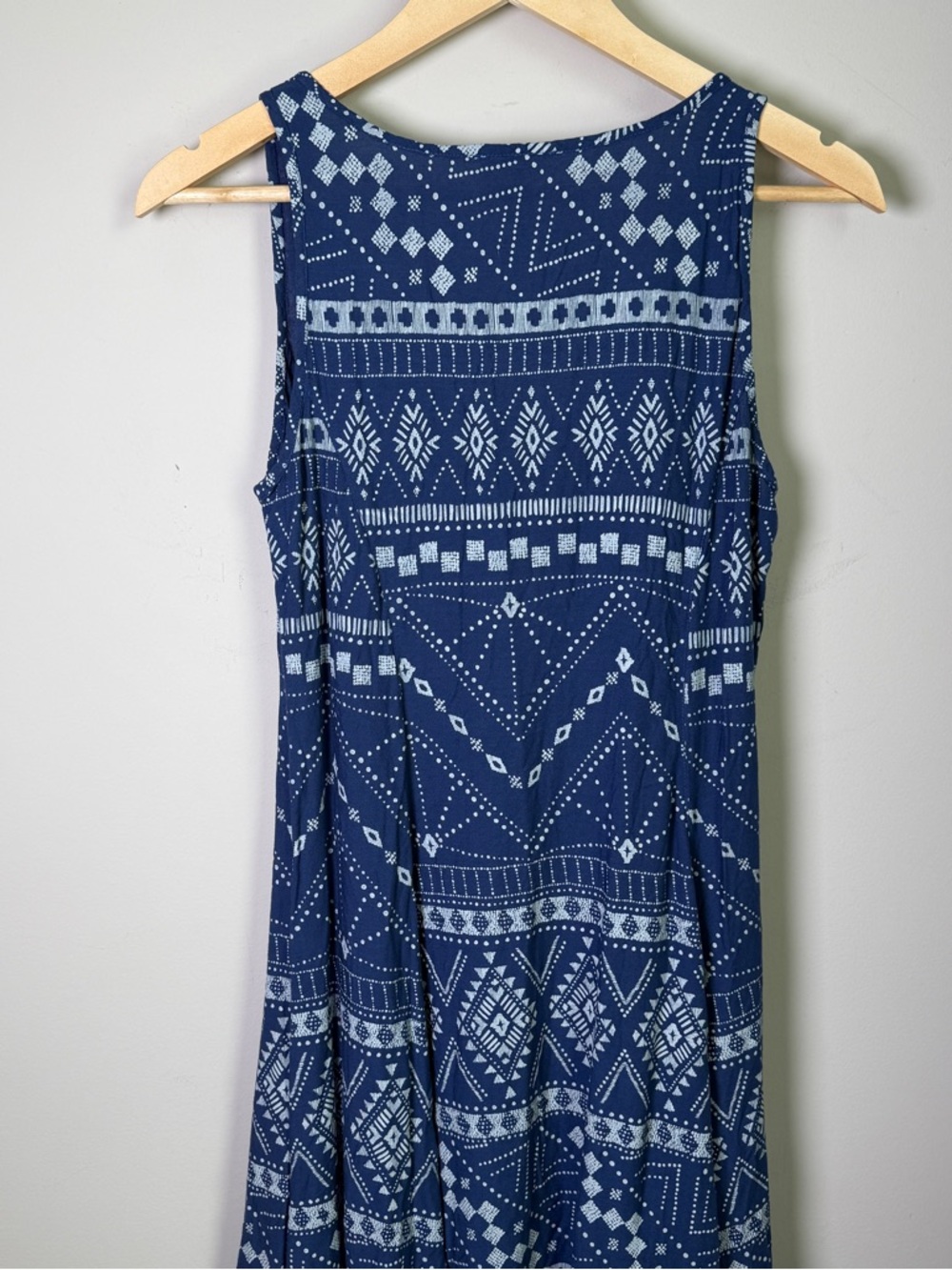 Fat Face UK Indigo Blue Geometric Print Midi Dress Tiered Hi-Low Viscose Size 6 - Picture 10 of 10